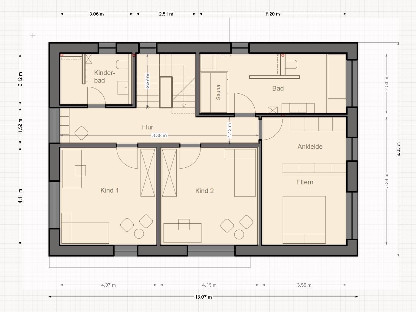 Grundriss eines Hauses mit Flur, Kind 1, Kind 2, Eltern, Ankleide, Bad, Sauna und Kinderbad.