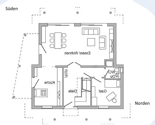 Grundriss eines Hauses: Küche, Essen/Wohnen, Diele, Bad, WC; Norden/Süden markiert