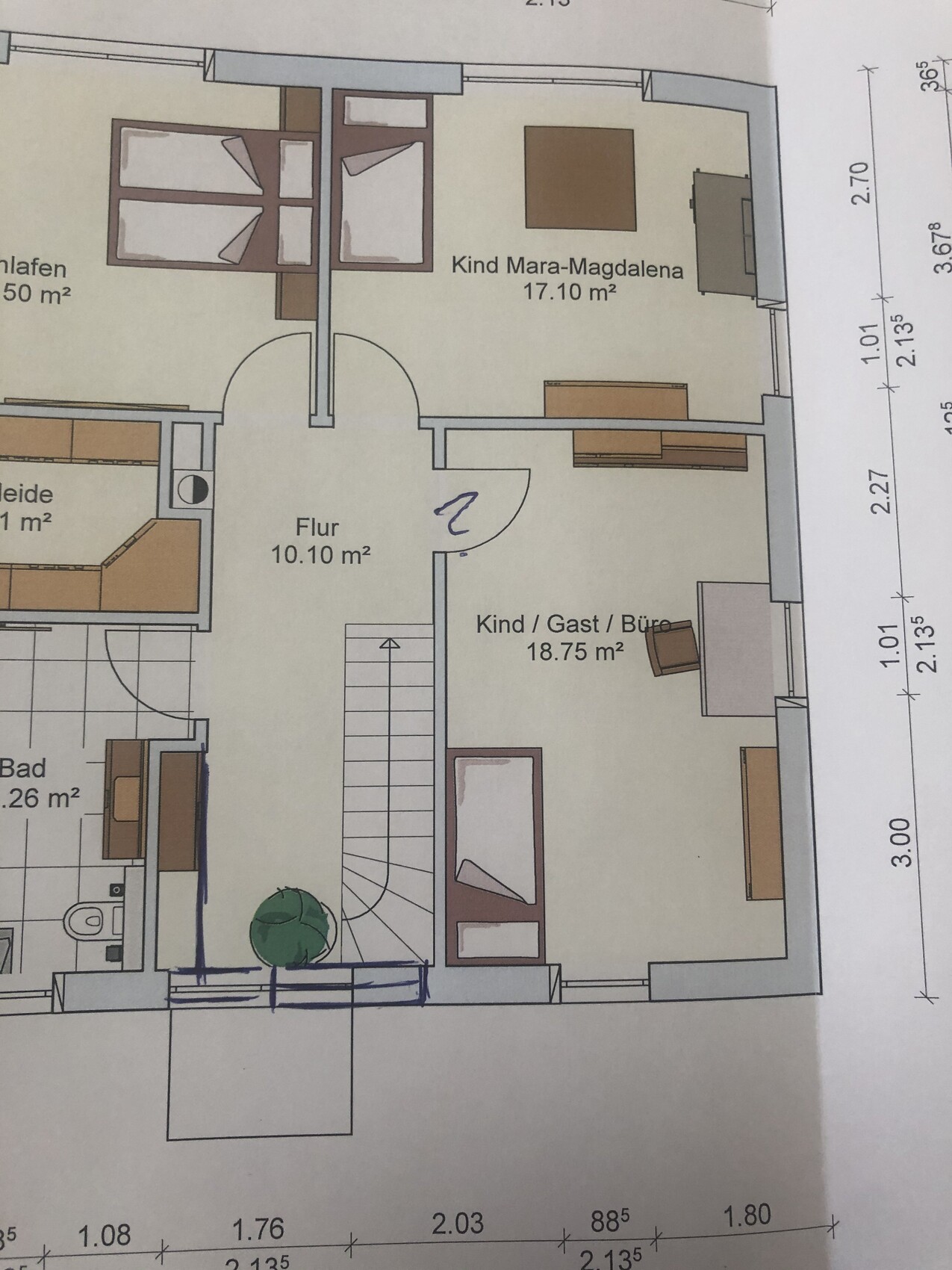 Grundriss eines Wohnplans mit Flur, Kinder-/Gästezimmer, Büro und Bad.