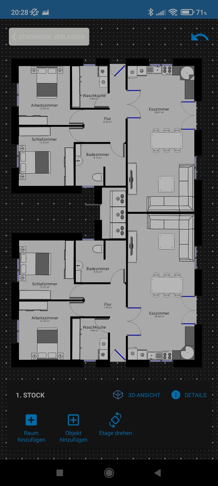 Grundriss einer Etage mit zwei Wohnungen: Schlafzimmer, Bad, Küche, Esszimmer, Wohnzimmer, Flur.