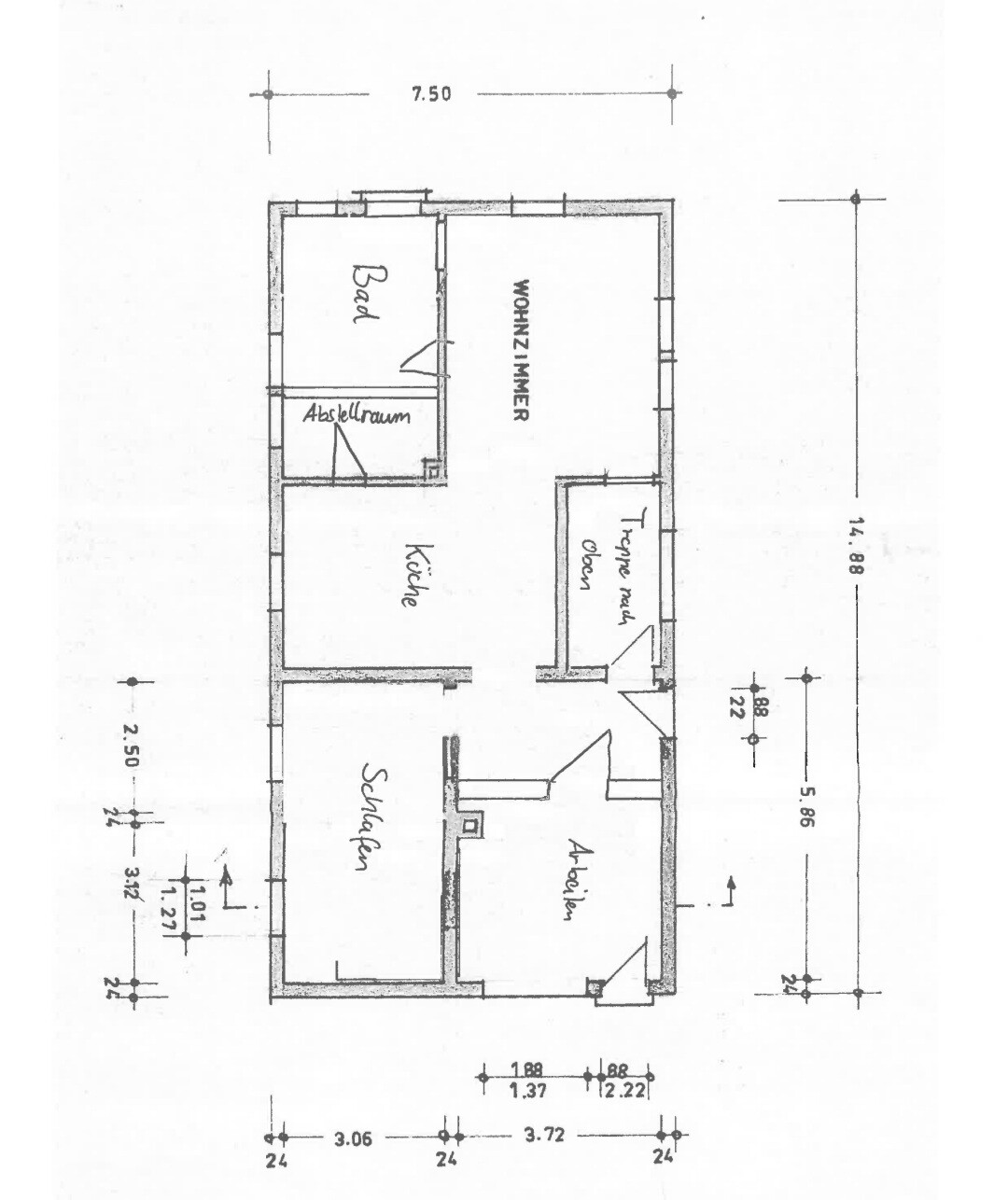 Grundriss eines Hauses: Wohnzimmer, Küche, Schlafen, Bad und Abstellraum.