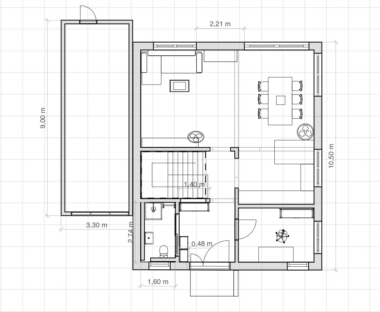 Grundriss eines Hauses: Eingang, Treppe, Wohnzimmer mit Sofa, Essbereich, Küche, Bad, Schlafzimmer.