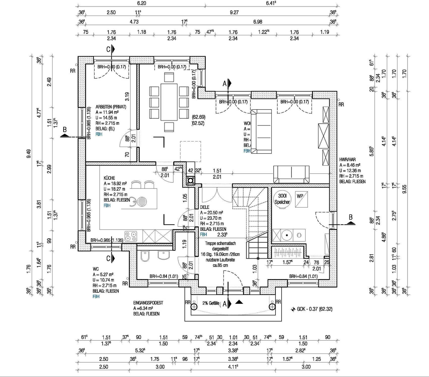 Grundriss eines Wohnhauses: Küche, Diele, WC, Wohnen, Essen, Treppe, Abstellraum.