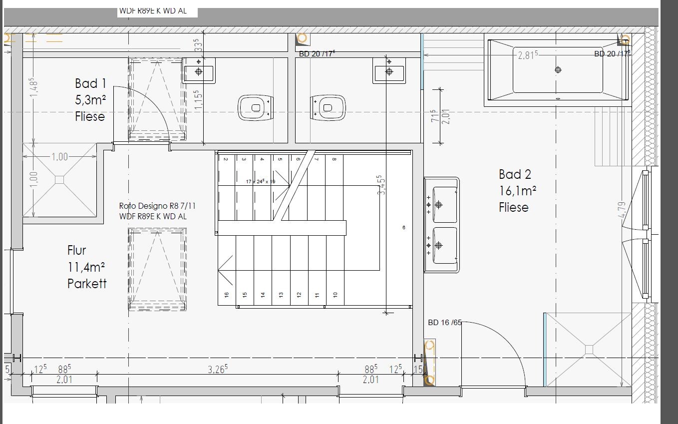 2D-Grundriss eines Hauses mit Flur, Treppen und zwei Bädern
