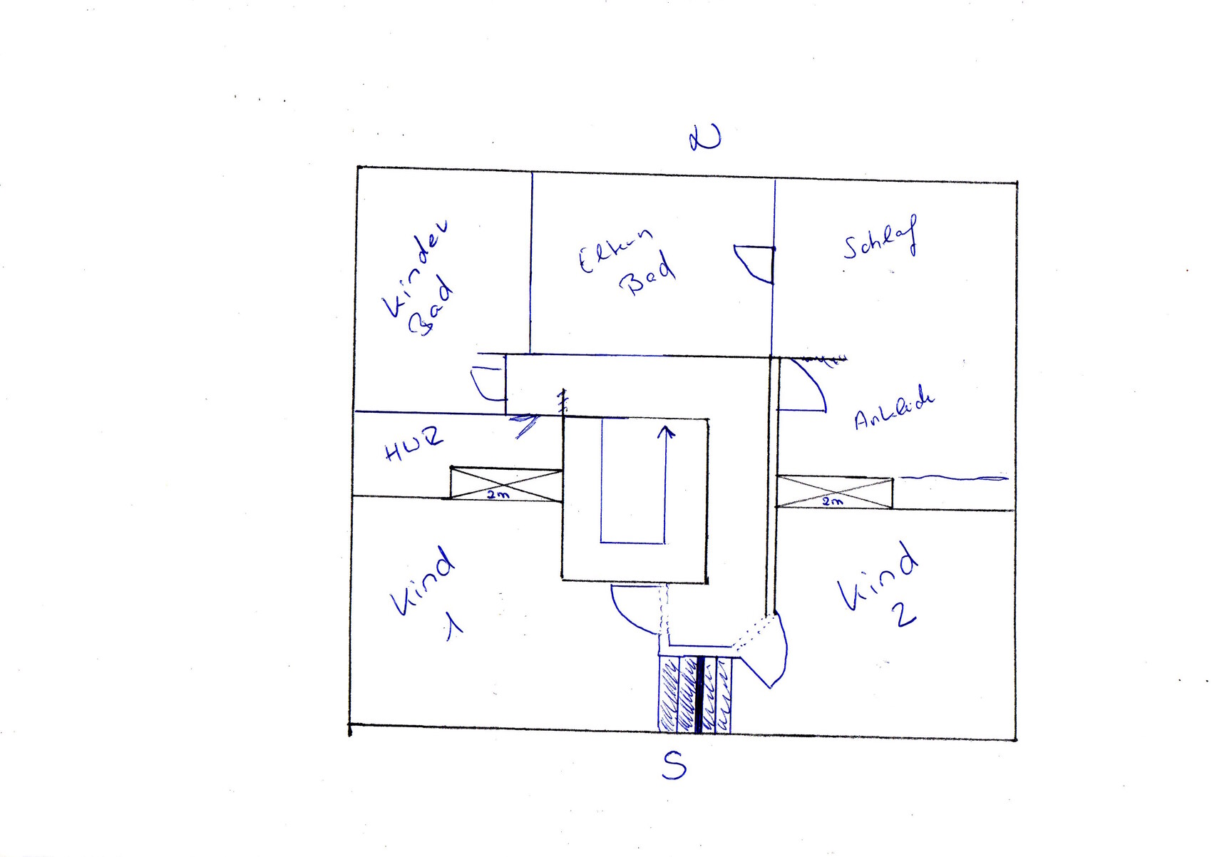 Handgezeichneter Grundriss einer Wohnung: Schlafzimmer rechts, zwei Wohnräume, Flur in der Mitte, Treppen.