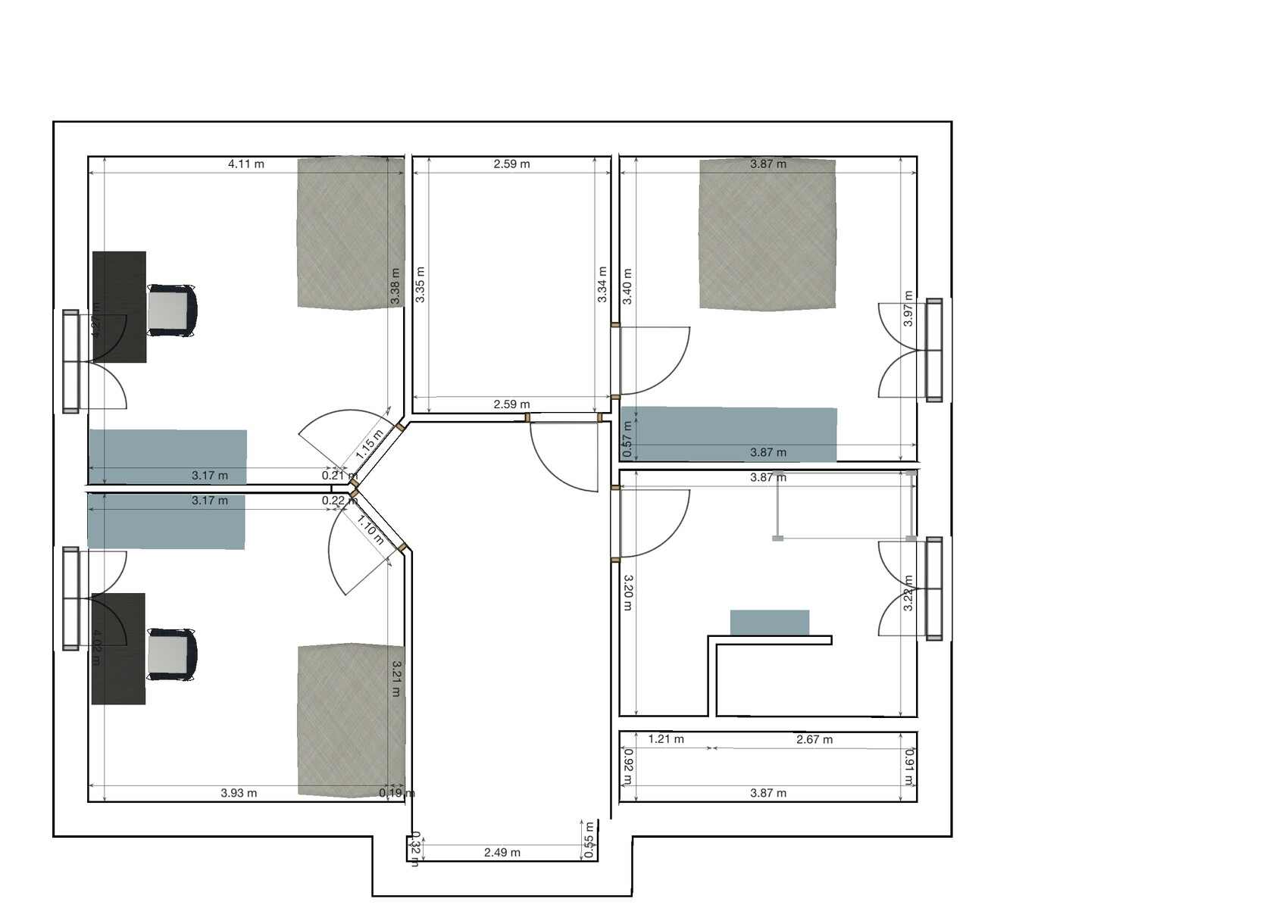 Grundriss einer Wohnung mit Zimmern, Türen, Betten und Schreibtischen; Maßangaben in Metern.