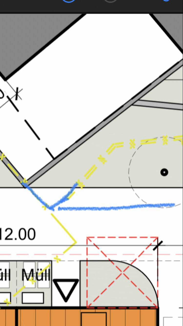 Grundriss mit Wänden und Türen, Maß 12.00, gelbe gestrichelte Linien, blaue Skizze.