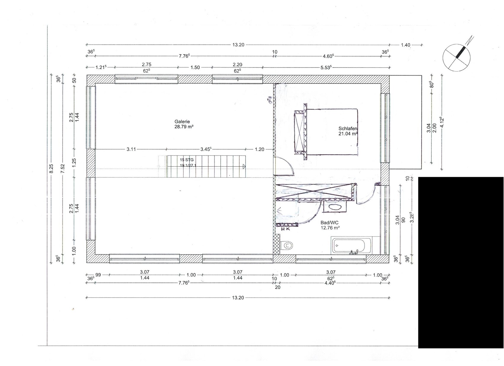 Grundriss eines Hauses: Galerie, Schlafen, Bad/WC; Treppe und Maße.