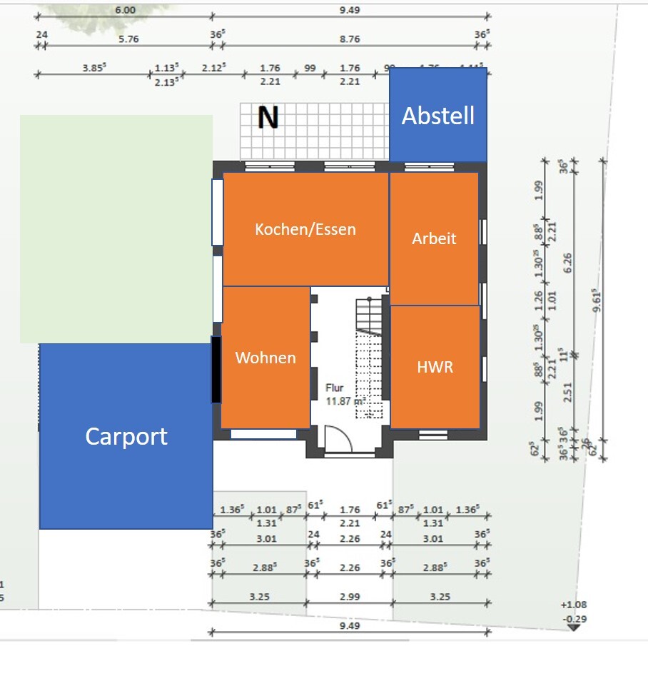 Grundriss: Küche/Essen, Wohnen, Arbeit, HWR, Abstell, Carport, Flur.