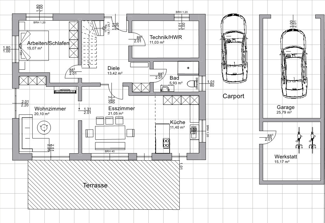 Grundriss eines Hauses mit Wohnzimmer, Küche, Esszimmer, Bad, Terrasse und Carport