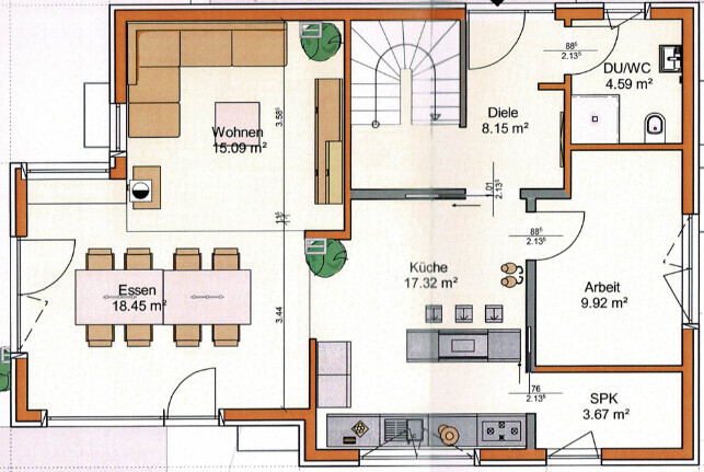 Zweidimensionaler Grundriss eines Hauses mit Wohnzimmer, Kueche, Essbereich und Diele.