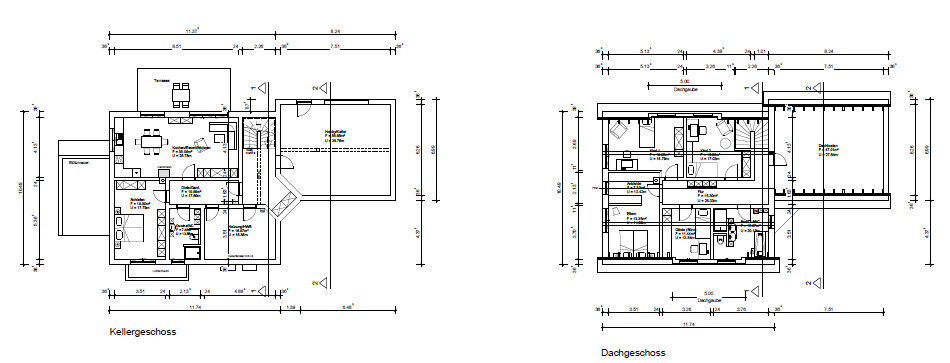 Architekturpläne eines Hauses: Grundrisse Kellergeschoss (links) und Dachgeschoss (rechts) mit Maßen.