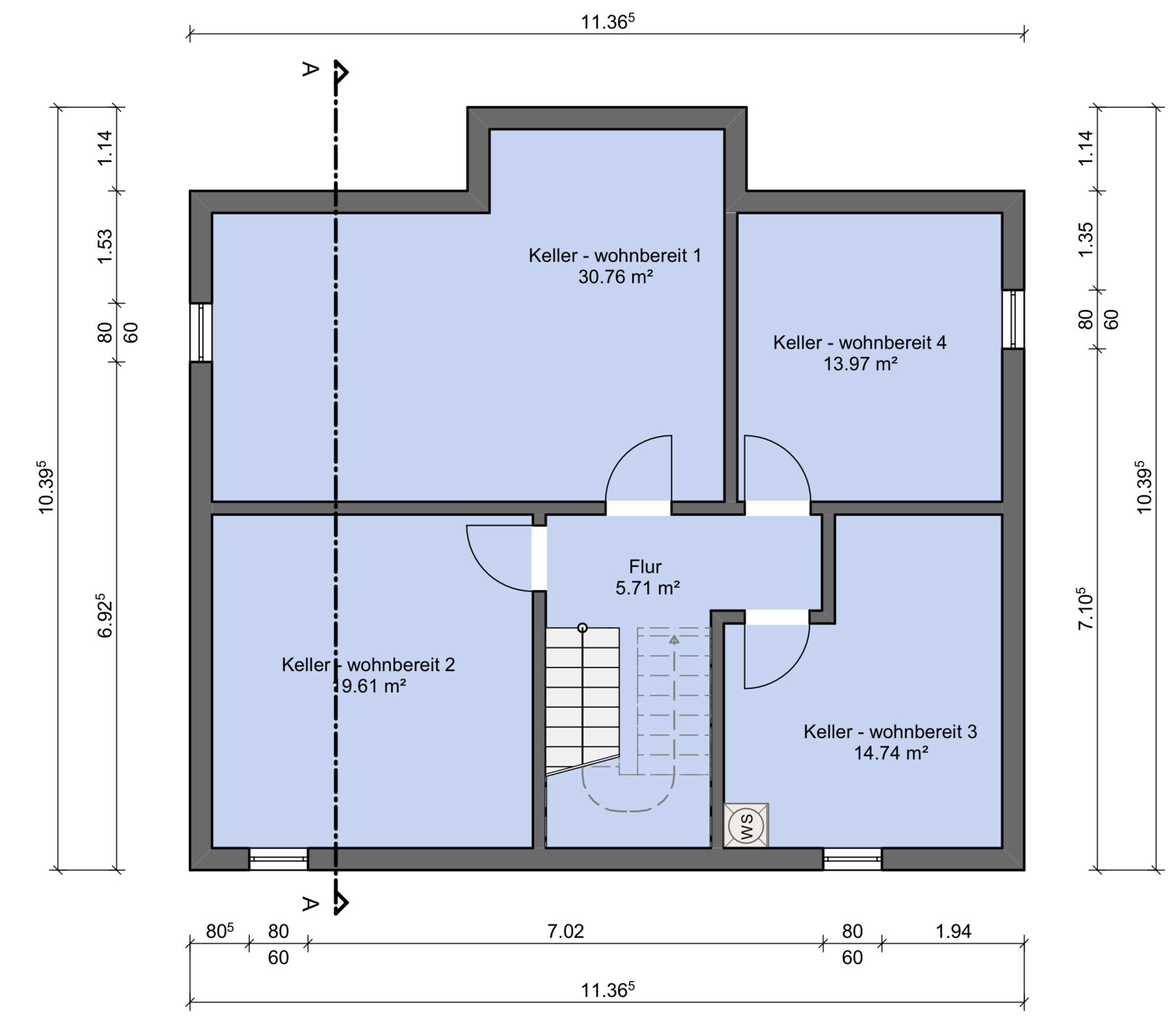 Detaillierter Keller Grundrissplan mit Wohnbereichen, Flur und Treppen