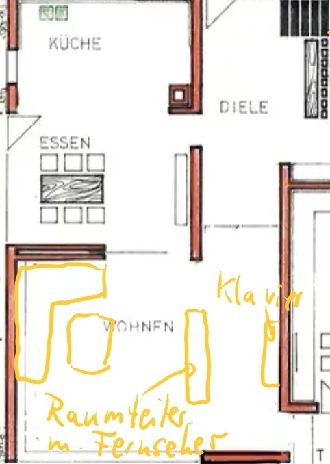Grundriss eines Wohnbereichs mit Küche, Essbereich und Wohnzimmer samt Raumteiler und Fernseher.