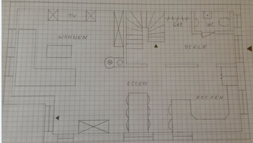 grundriss-mit-stift-auf-papier-kritik-erwuenscht-78891-1.JPG