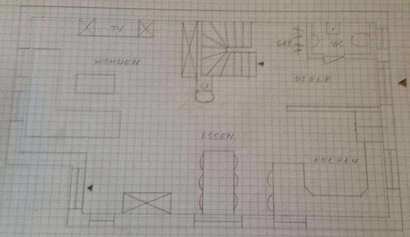 grundriss-mit-stift-auf-papier-kritik-erwuenscht-78895-1.JPG