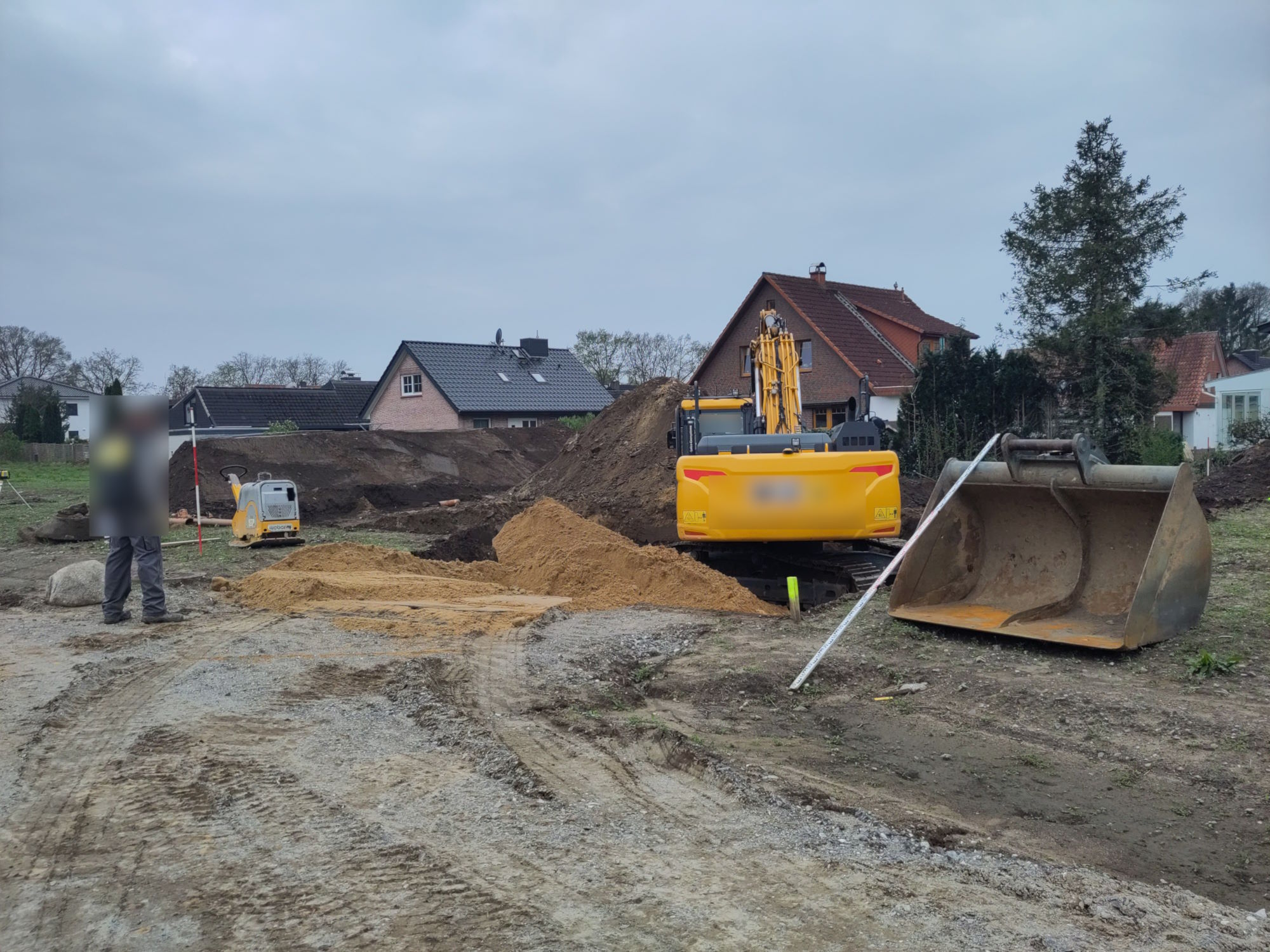 grundriss-neubau-einfamilienhaus-zweigeschossig-200-m-686768-1.jpg