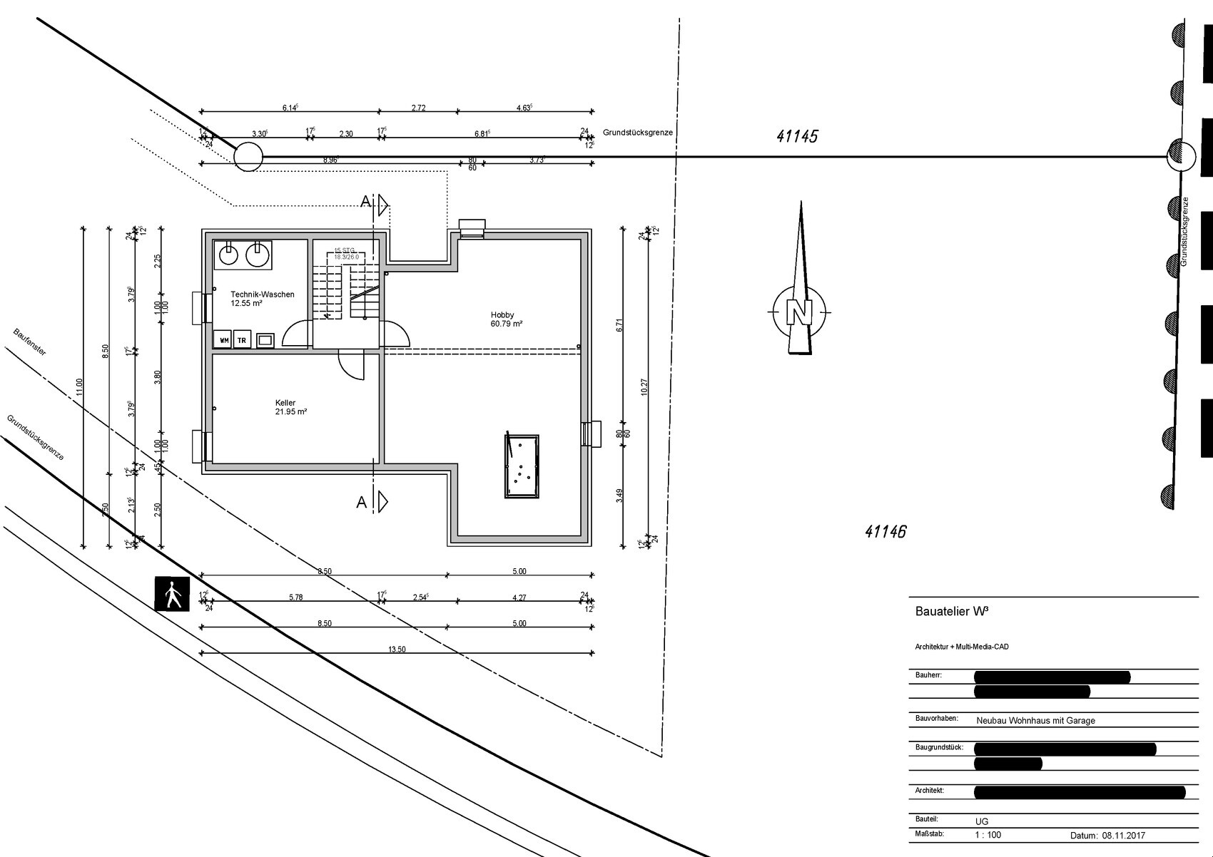 Grundriss eines Hauses mit Keller, Technik-Waschen, Hobby, Treppe und Maßlinien