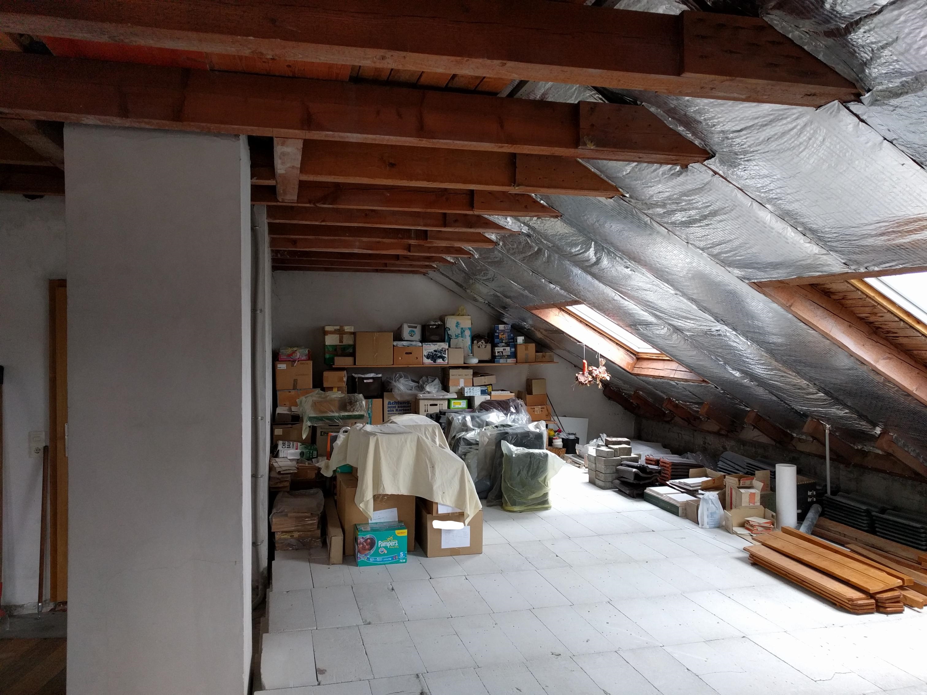 grundriss-neuentwurf-fuer-dachgeschoss-296798-2.jpg