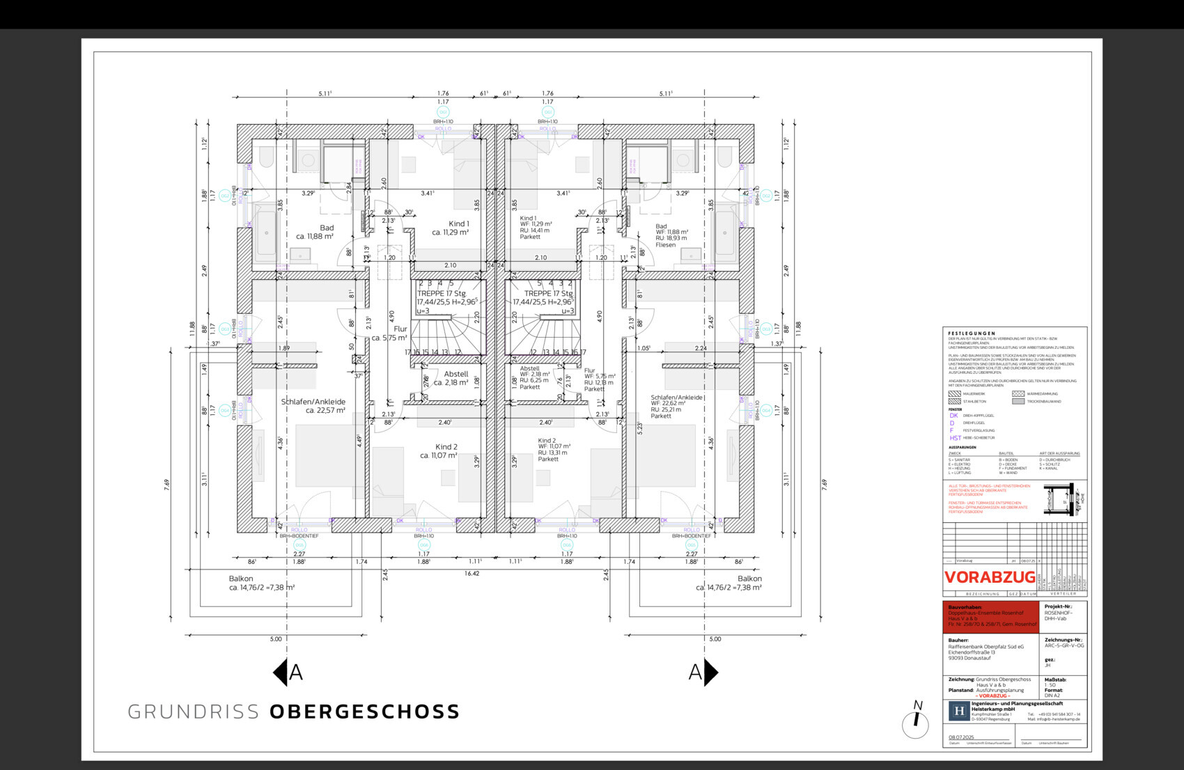Draufsicht Grundriss Obergeschoss eines Hauses mit Zimmern, Fluren und Balkonen