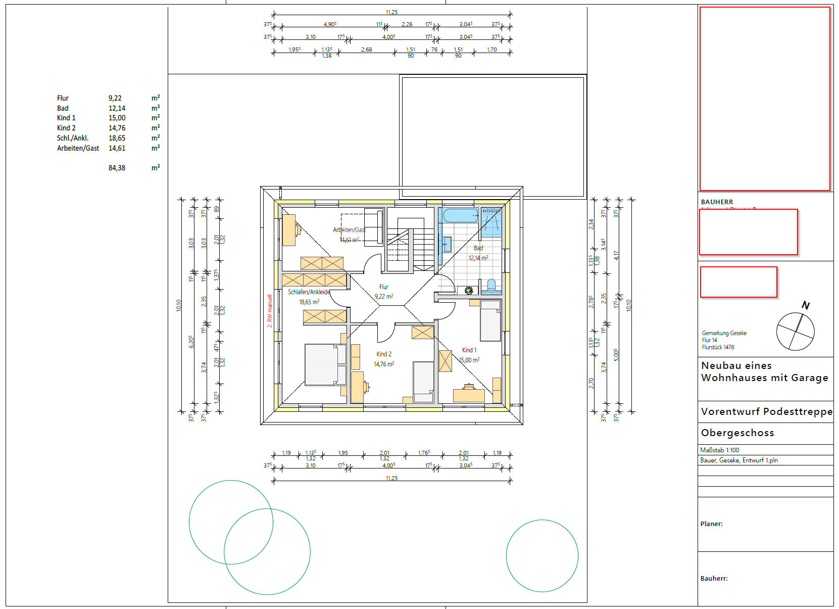 Draufsicht-Obergeschoss-Grundriss eines Hauses mit Schlafzimmer, Kinderzimmern, Flur, Bad und Treppe