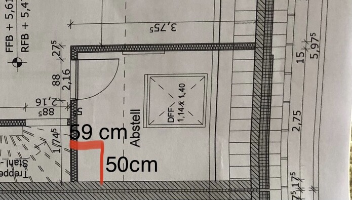 Architektur-Grundriss: Abstellraum mit Tür, Maße 9 cm und 50 cm im Plan.