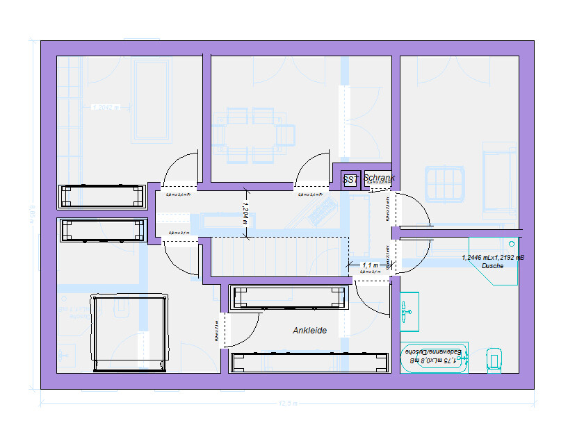 Grundriss eines Dachgeschosses mit Zimmern, Treppe, Ankleide und Dusche.