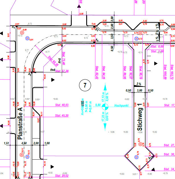 Stadtgrundriss: Planstraße A, Stichweg 1, Kreis 7, blaue Höhenpfeile, pinke Maßlinien.