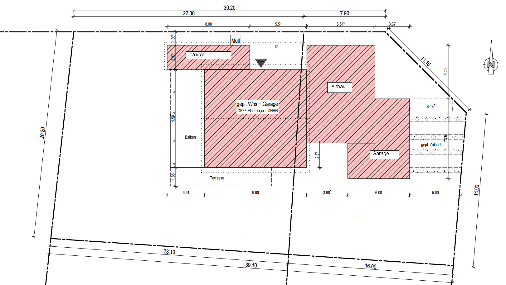 2D-Grundrissplan eines Hauses mit Anbau, Garage, Terrasse und Balkon, Maßangaben