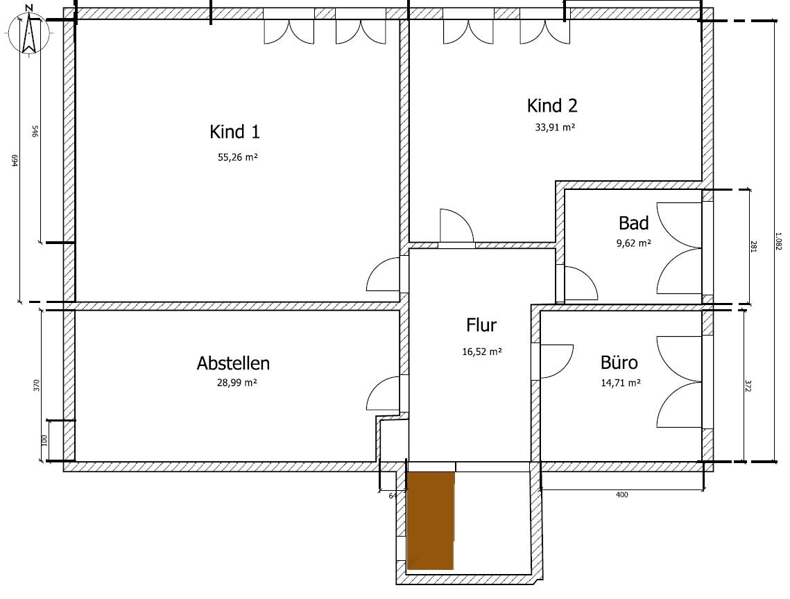 Grundriss eines Hauses mit zwei Kinderzimmern, Bad, Büro, Flur und Abstellraum.