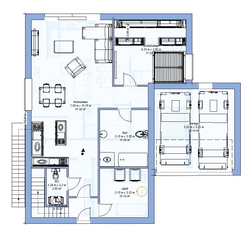 Grundriss eines Hauses mit Wohnzimmer, Küche, Bad und Garage