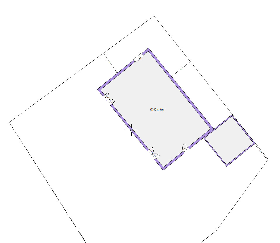 Grundriss eines Gebäudes: Hauptraum 17,45 x 11m, Anbau rechts, Türen vorhanden.