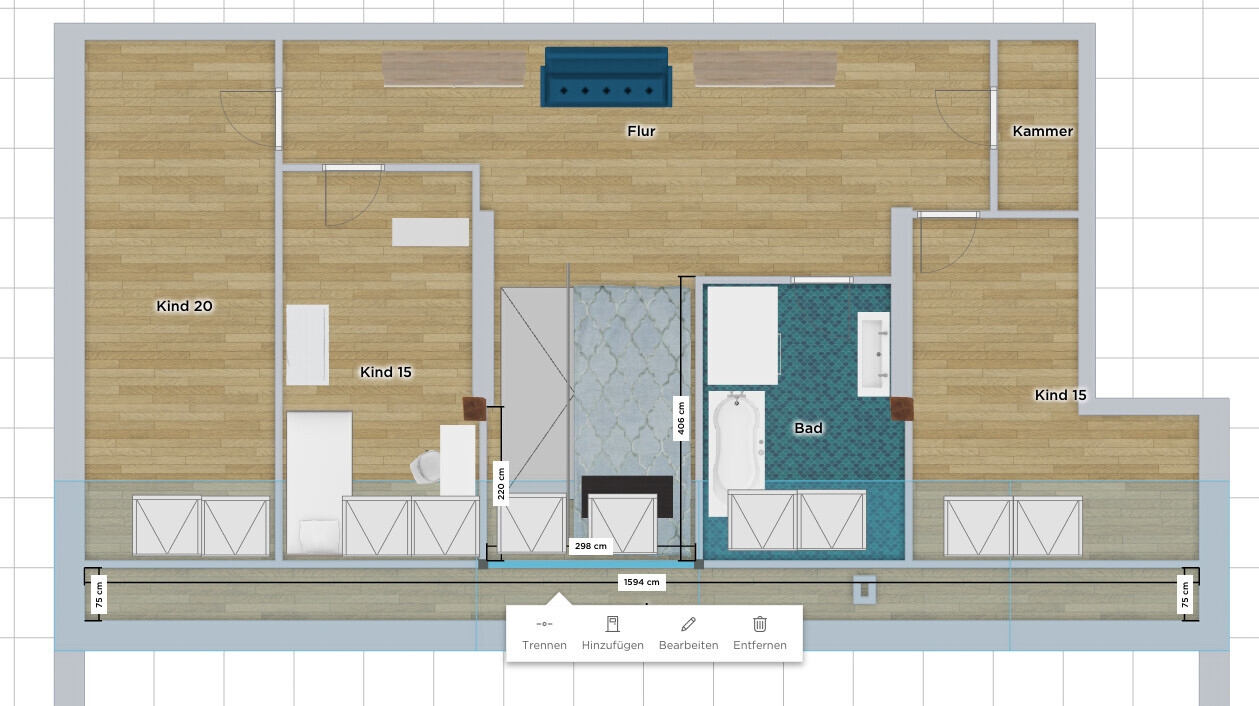 Grundriss eines Wohnplans: Flur mit Sofa, links zwei Kinderzimmer, rechts Kammer und Badewanne.