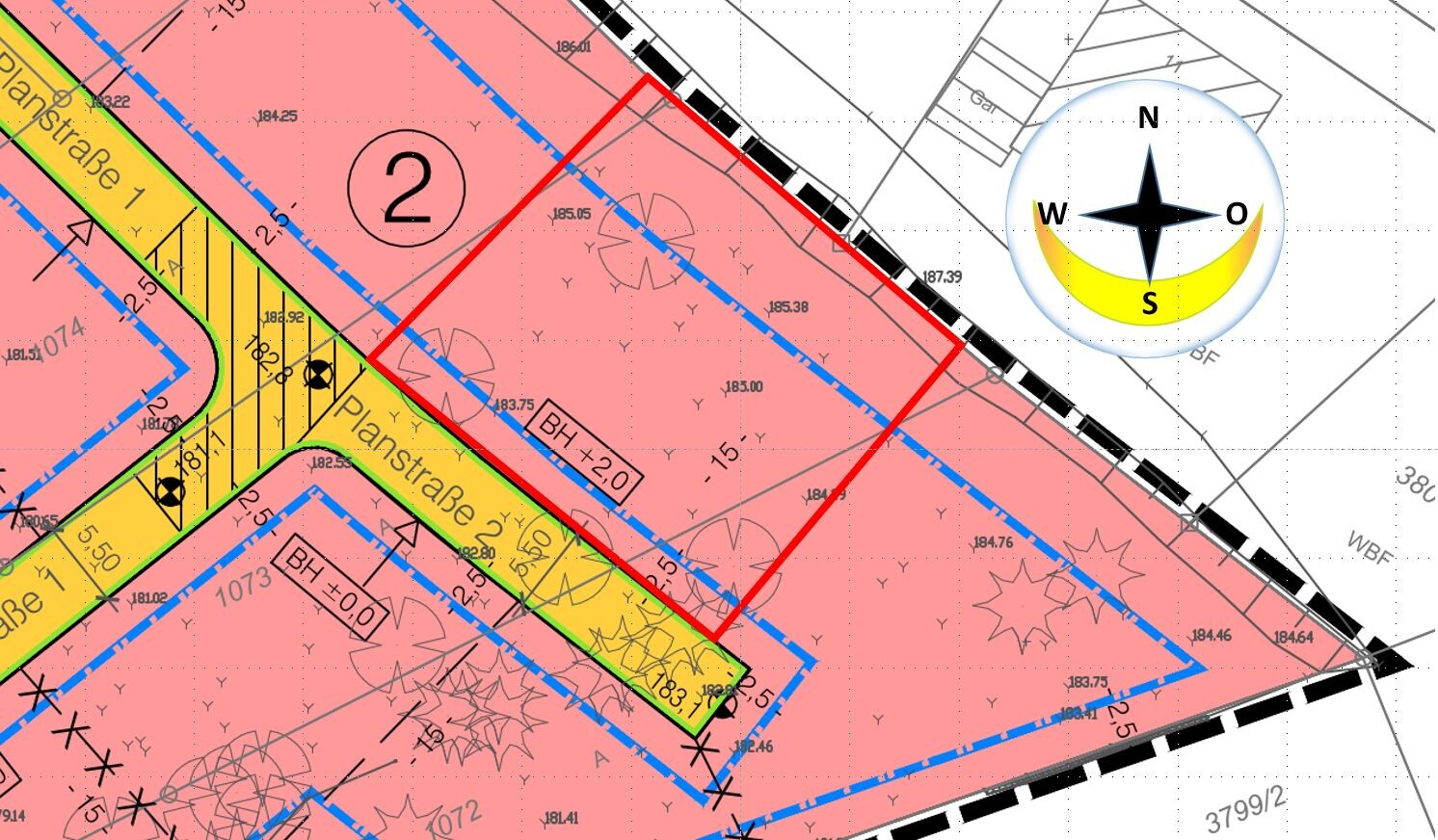 Planungskarte mit pinken Flächen, roter Umrandung, gelben Streifen und Kompass oben rechts.