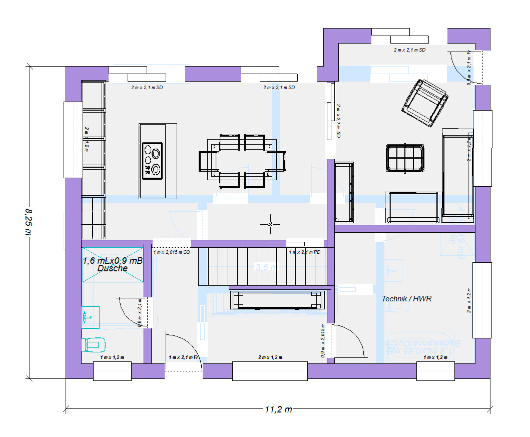 Grundriss eines Hauses: Küche mit Insel, Essbereich, Wohnzimmer, Treppe, Bad, Technikraum.
