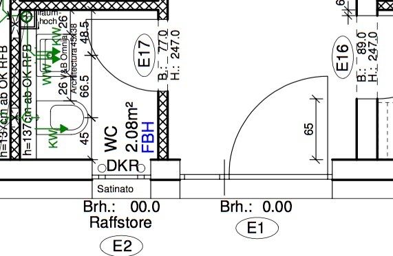 Architektur-Grundriss eines Innenraums mit Türen, WC, Raffstore und Maßangaben
