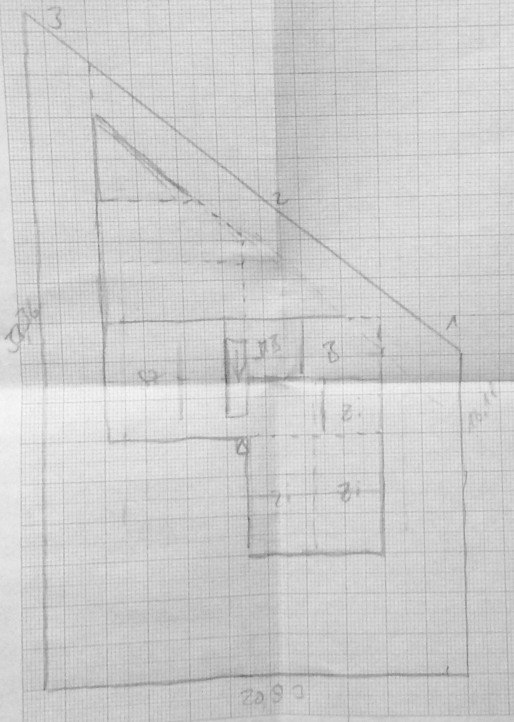 Gezeichnete geometrische Skizze mit Dreieck, Diagonallinie und Rechteck auf Graphpapier