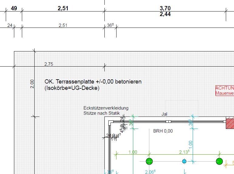 Grundrissplan mit Terrassenplatte, UG-Decke und Stützen am Haus