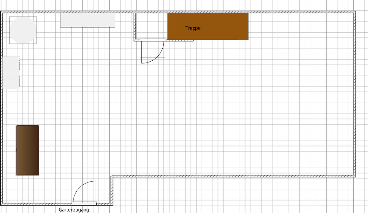 Grundrissplan mit Treppe, Möbeln und Gartenzugang