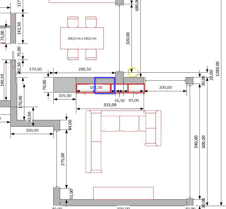 Grundriss eines Wohn- und Essbereichs mit Esstisch 200x100 cm, Sofa und Küchenzeile.