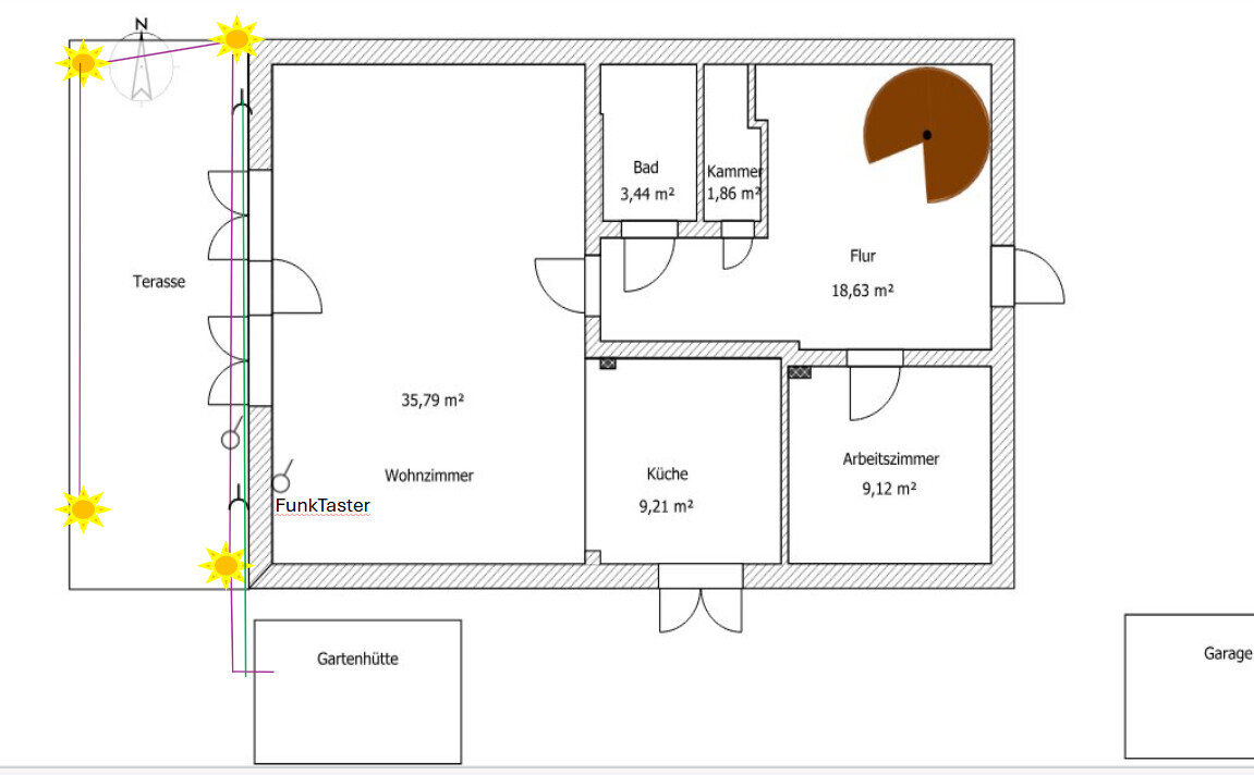 Grundrissplan eines Hauses mit Wohnzimmer, Küche, Bad, Flur und Terrasse.