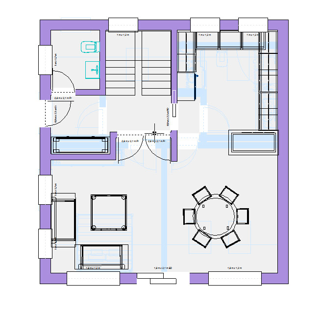 Grundriss eines Wohnhauses: Wohnzimmer, Essbereich mit runden Tisch, Treppe und Türen.