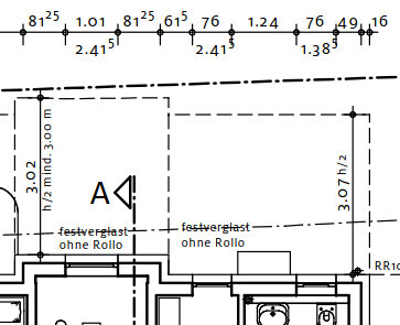 2D-Grundriss mit Maßangaben, Türen und Fenstern, A-Markierung