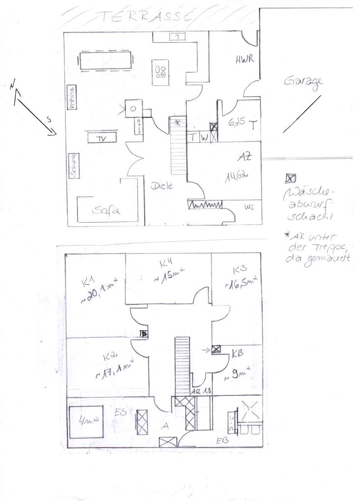 Skizze eines zweistöckigen Wohnhauses mit Terrasse, Garage, Küche, Wohnzimmer und Schlafzimmern.