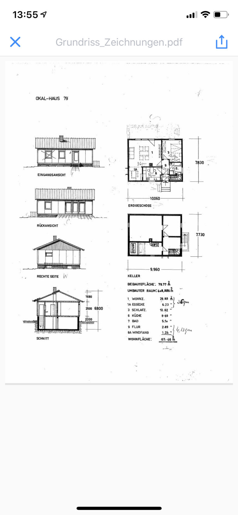 Architektenzeichnung eines Hauses mit Grundrissen, Ansichten und Schnitt
