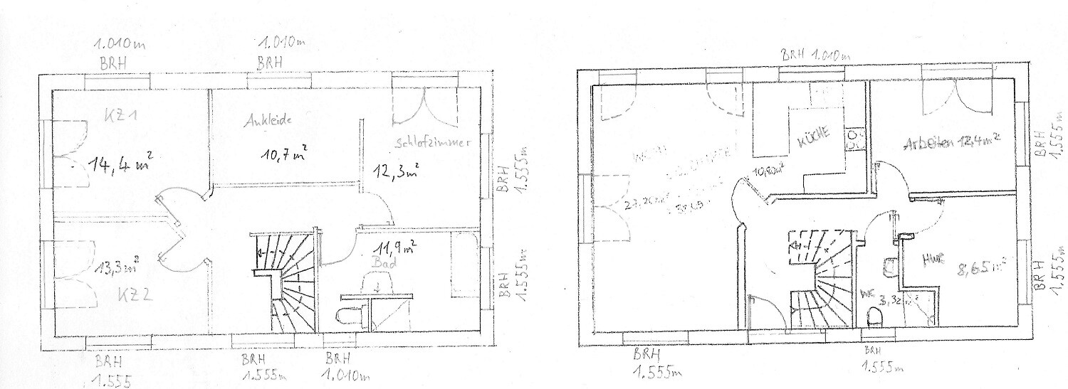 Zweigeschossiger Grundriss: Erdgeschoss mit Zimmern und Treppe; Obergeschoss mit Küche.