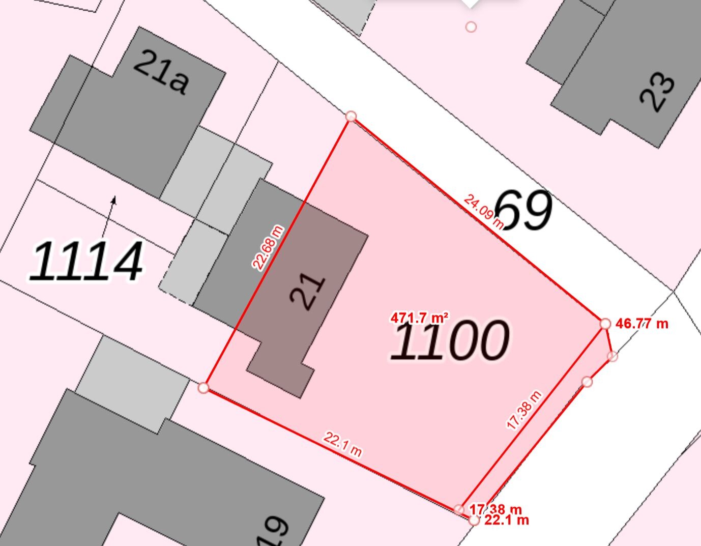 Lageplan eines Grundstücks mit umliegenden Gebäuden und Grundstücksnummern 1100, 21a, 69