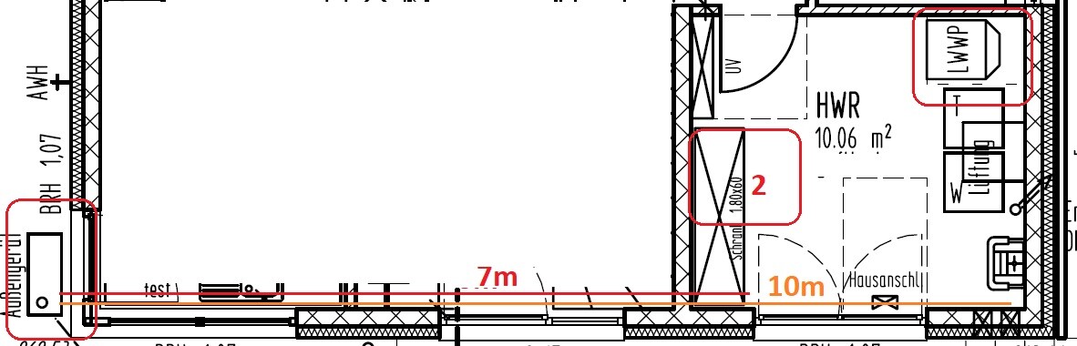 2D-Grundrissplan eines Hauses mit HWR, Türen und Maßangaben