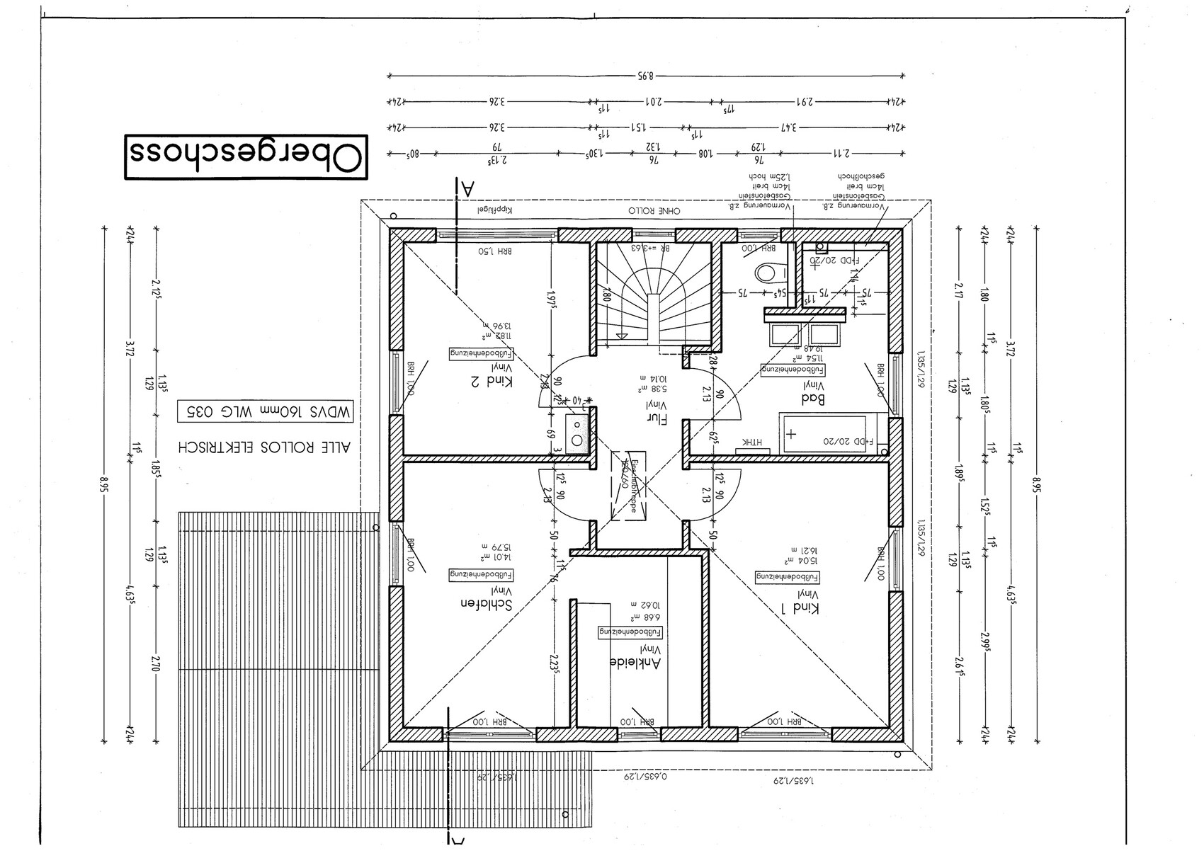 Detaillierter Grundrissplan eines Hauses mit Treppenhaus und Raumaufteilung im Obergeschoss