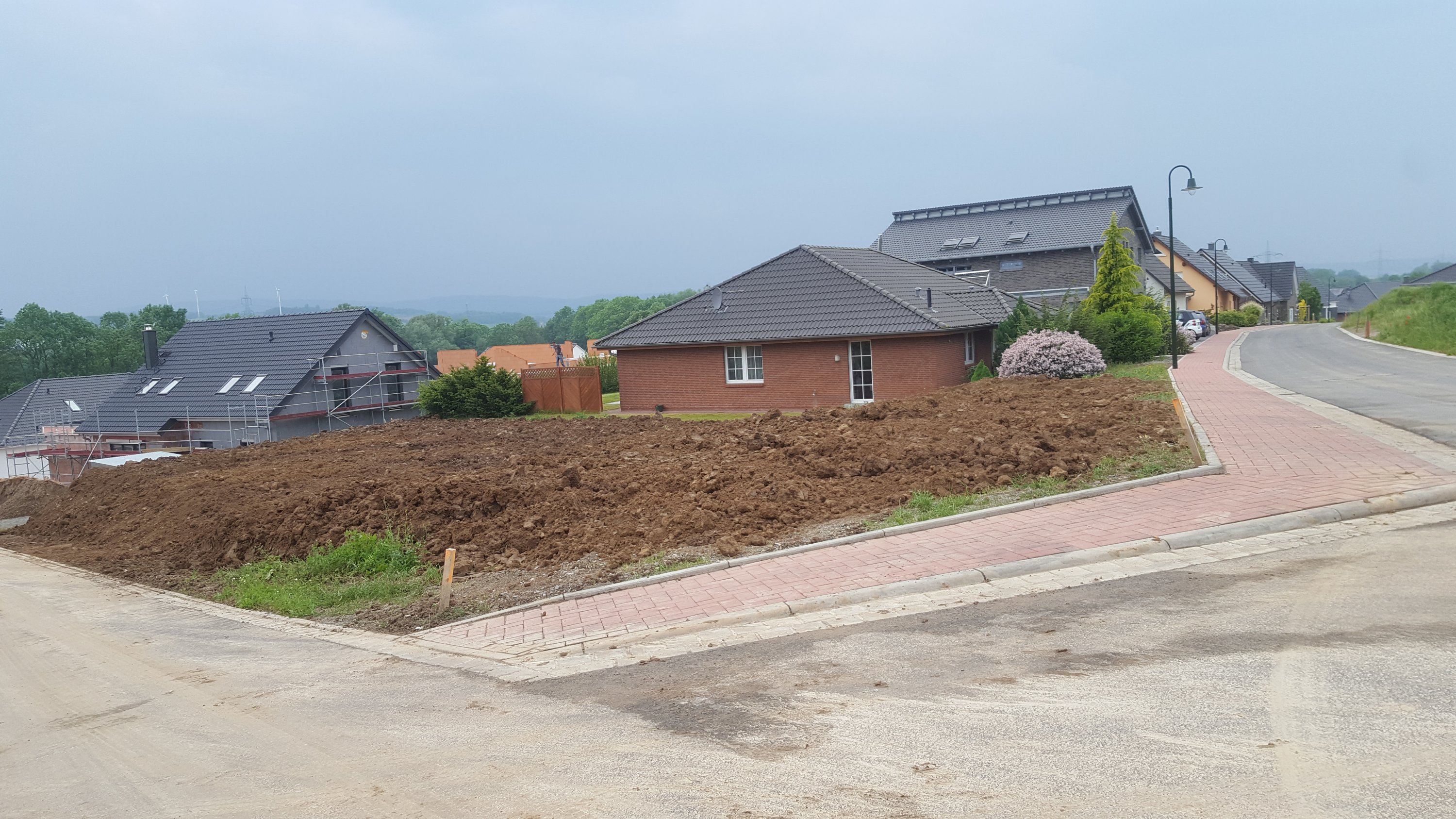 grundrissplanung-efh-stadtvilla-140qm-am-hang-mit-doppelgarage-270064-2.jpg